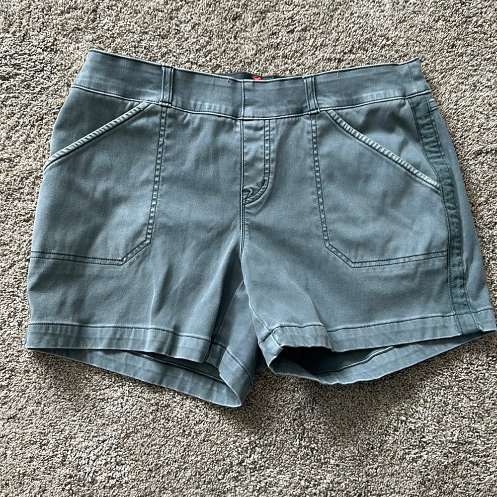 Spanx Twill Shorts Medium